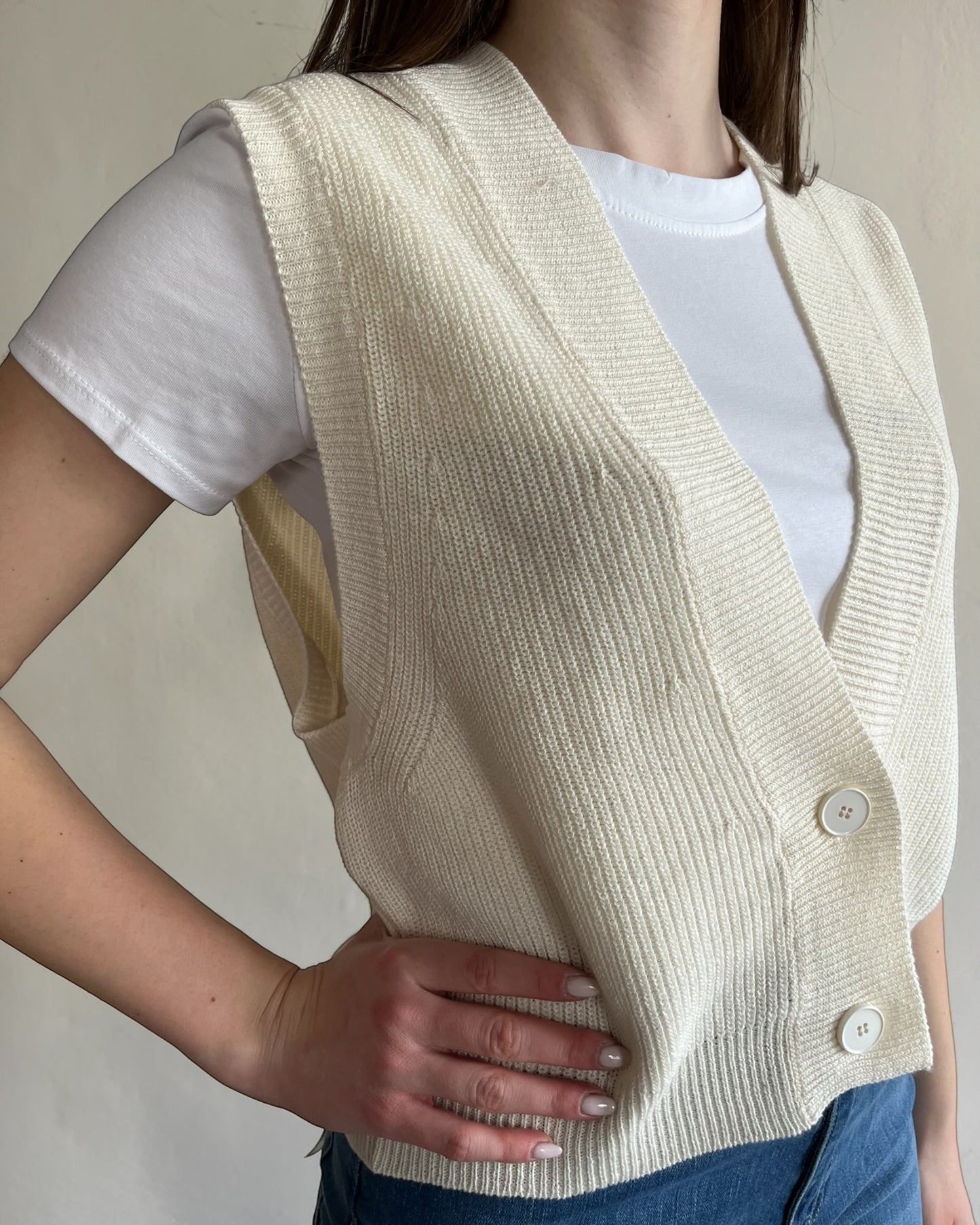 Gilet crop con bottoni art. 7AB7070 VICOLO