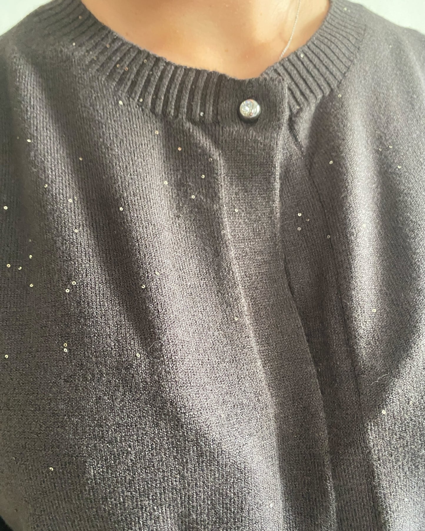Cardigan corto con micro paillettes art.L129YBF AZALEA Lola di Sandro ferrone