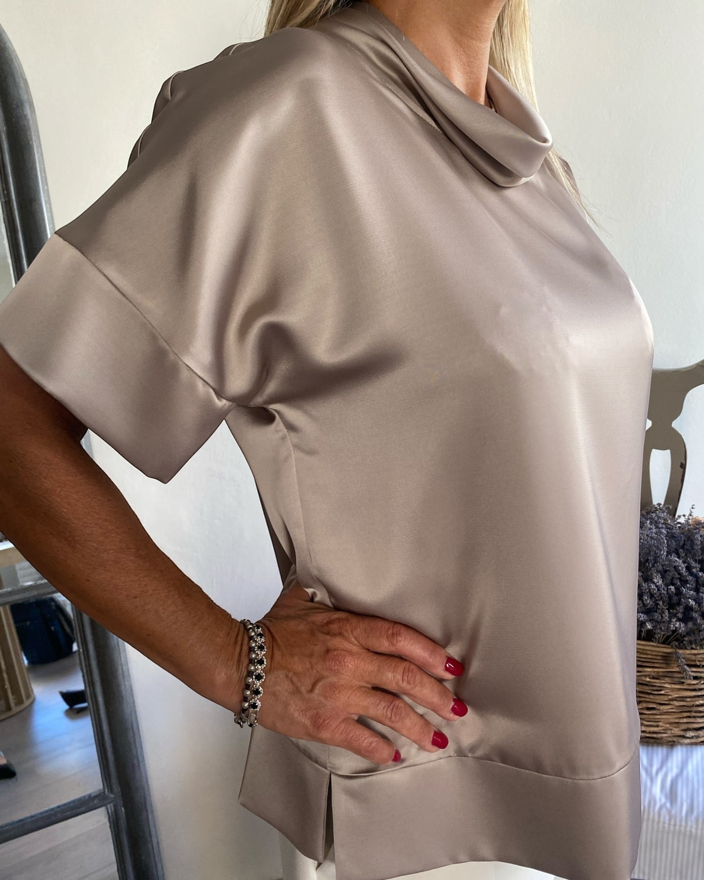 Blusa con collo ciambella art. L24YBF VERBENA LOLA by SANDRO FERRONE