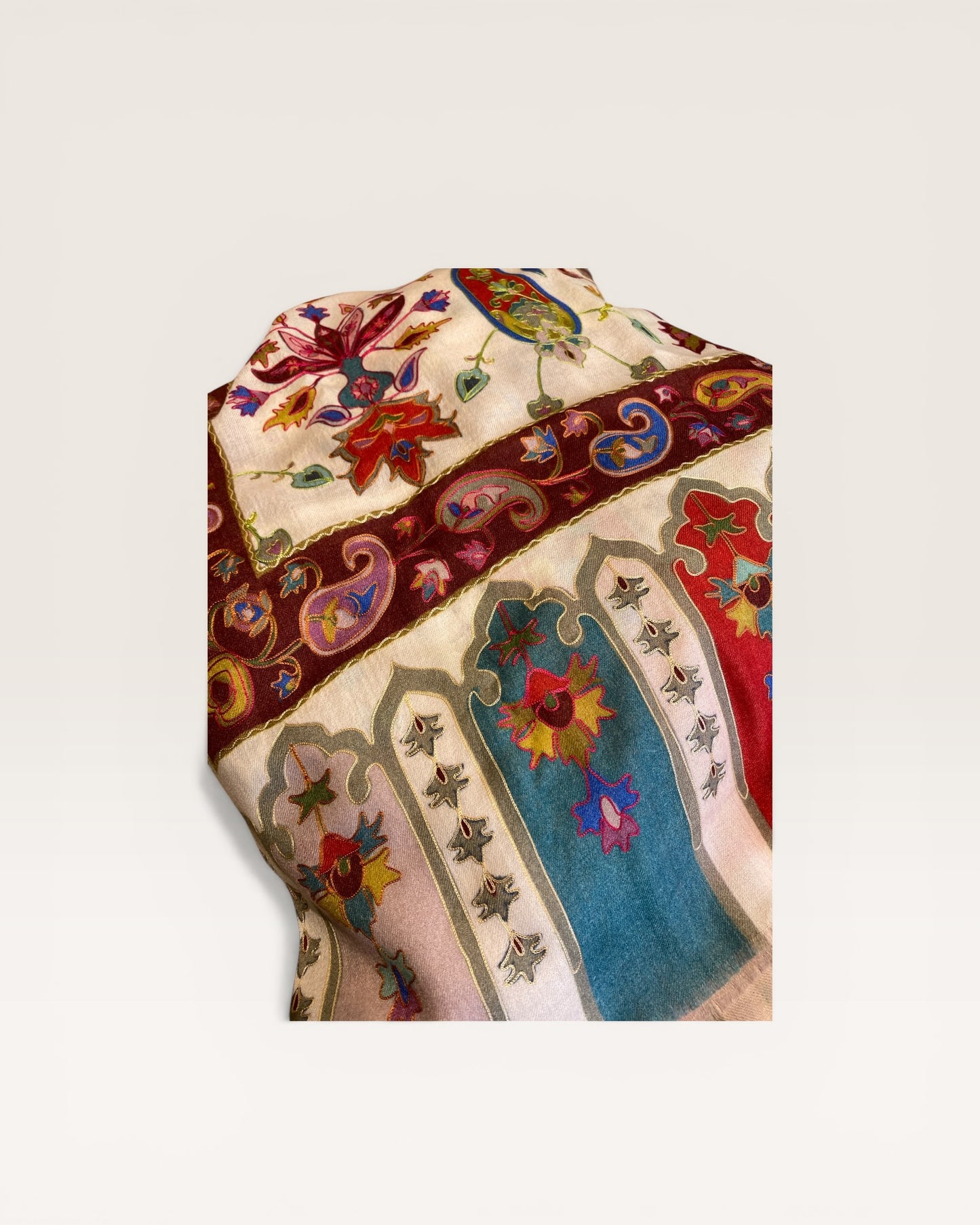 Sciarpa fantasia ricamata 100% CACHEMIRE