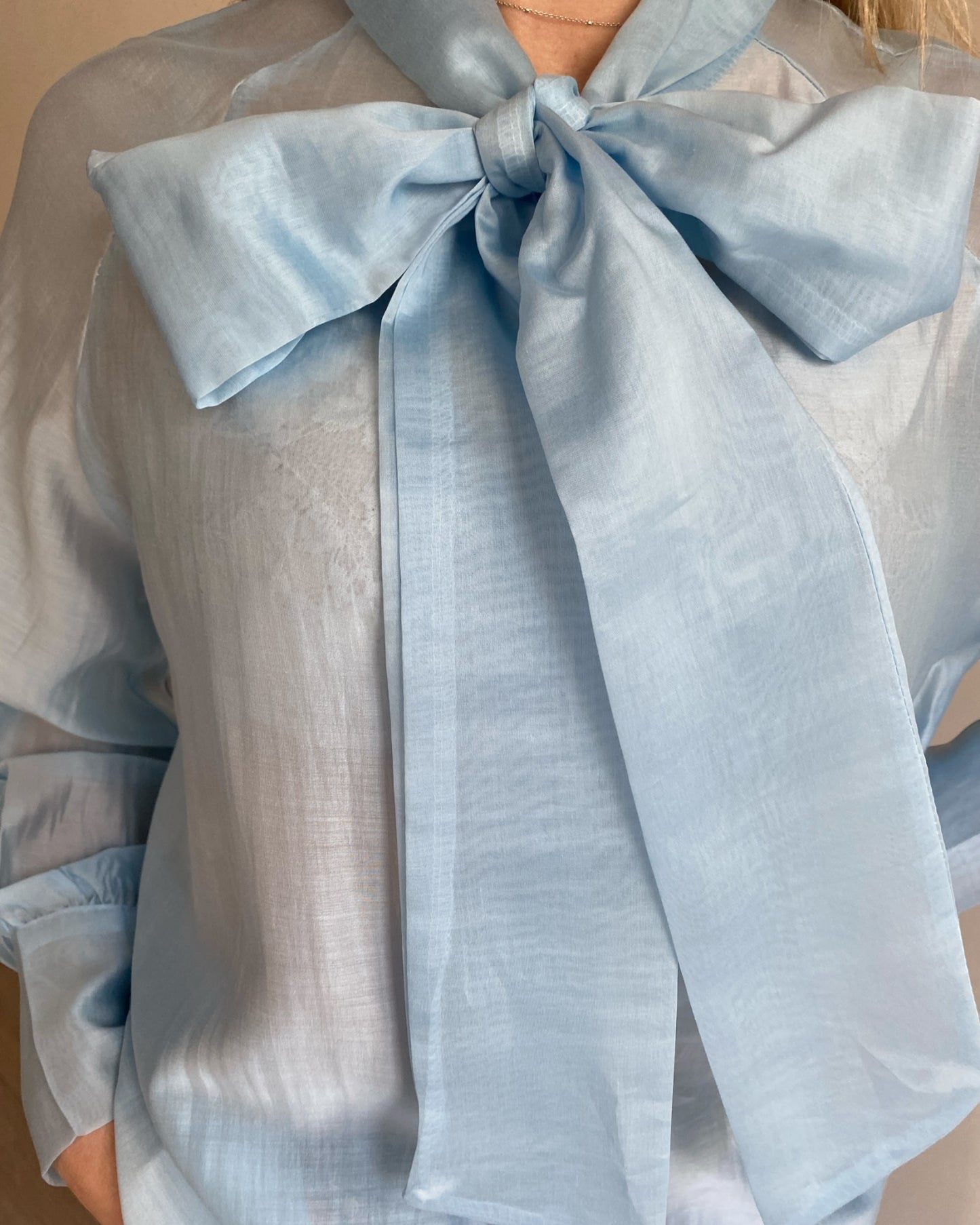 Camicia fiocco art. 2598 CHEAP&CHIC