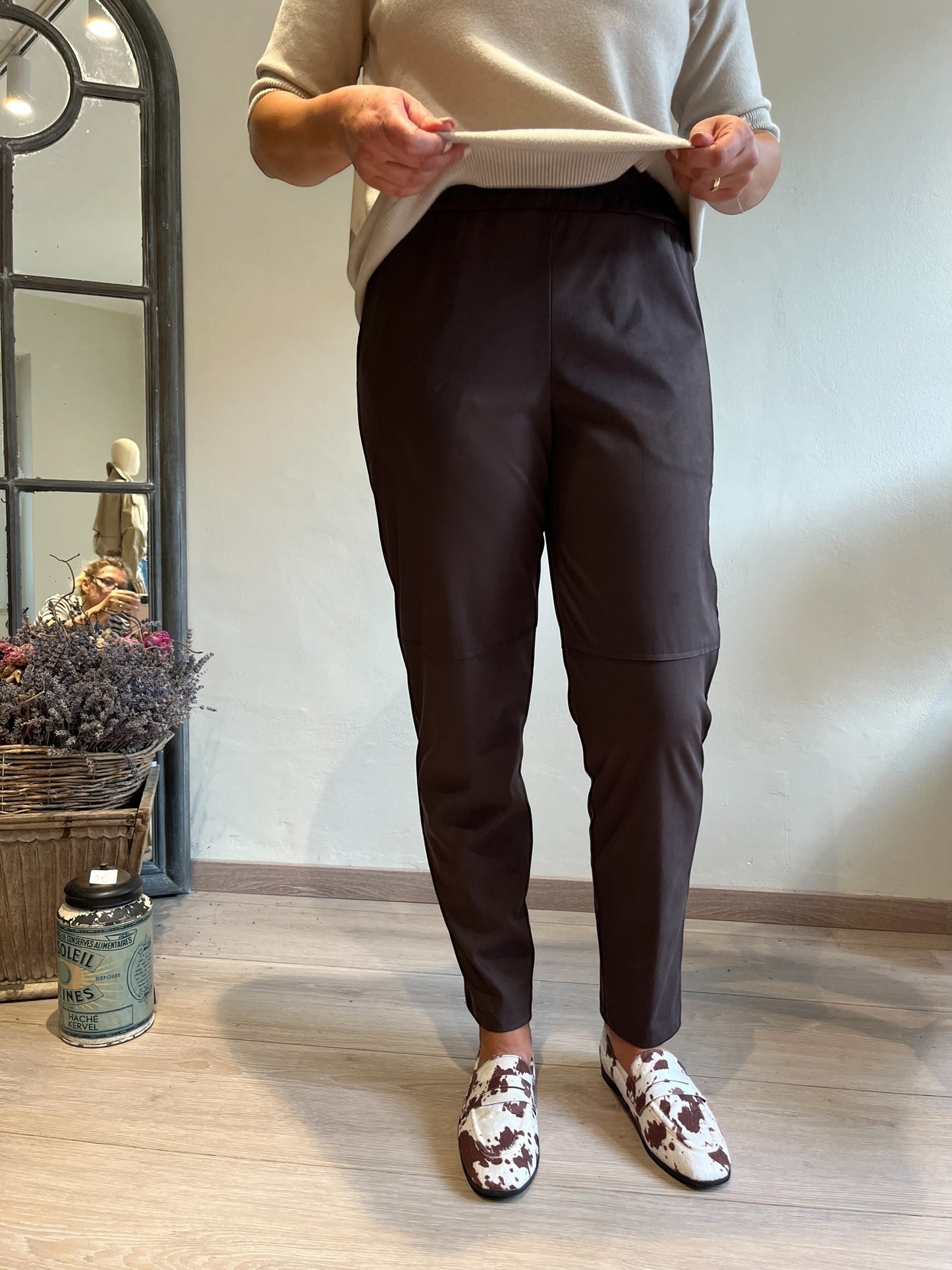 Pantalone jogging in eco daino art.L24YB SPINACIO Lola di Sandro ferrone