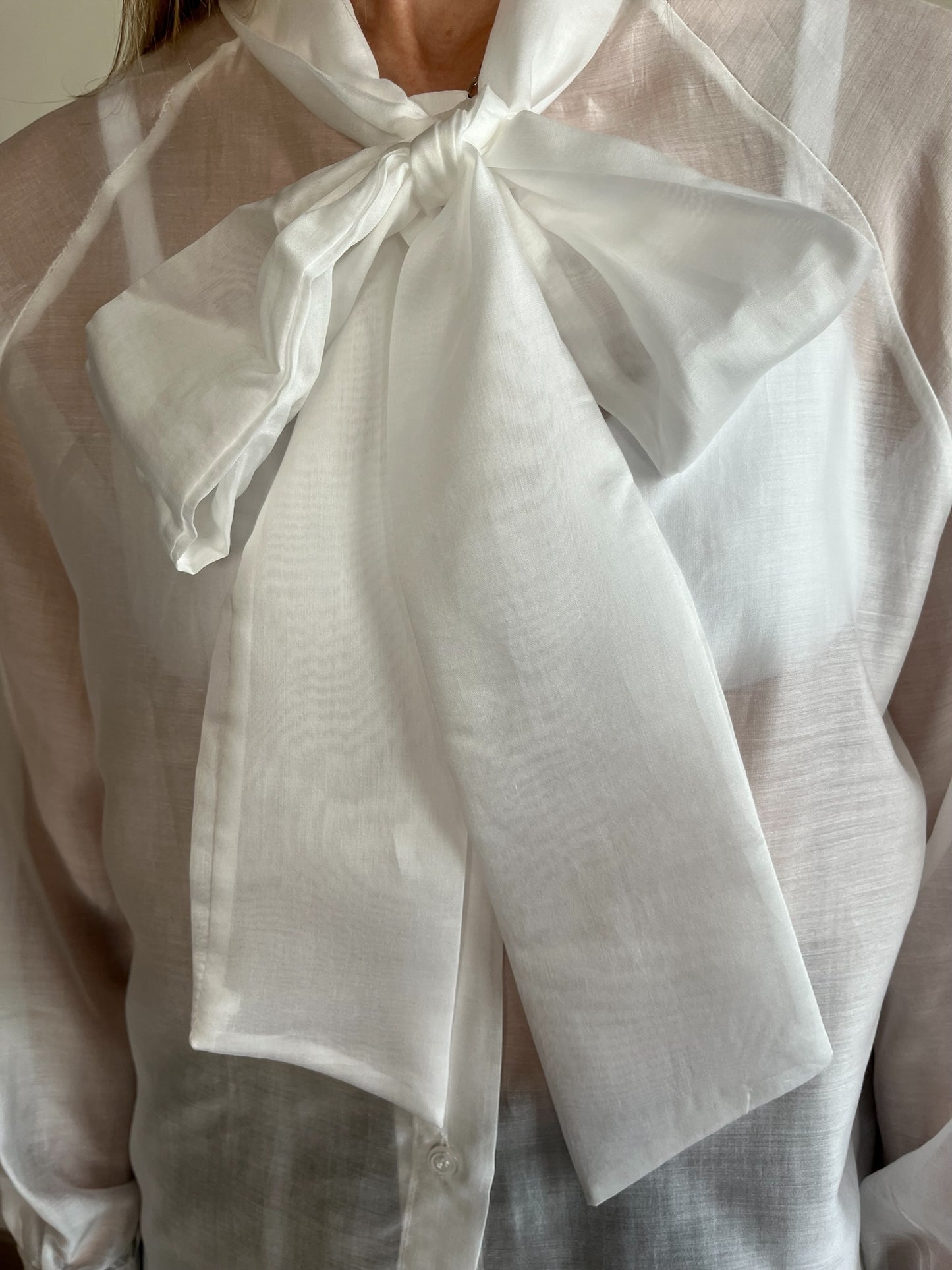 Camicia fiocco art. 2598 CHEAP&CHIC