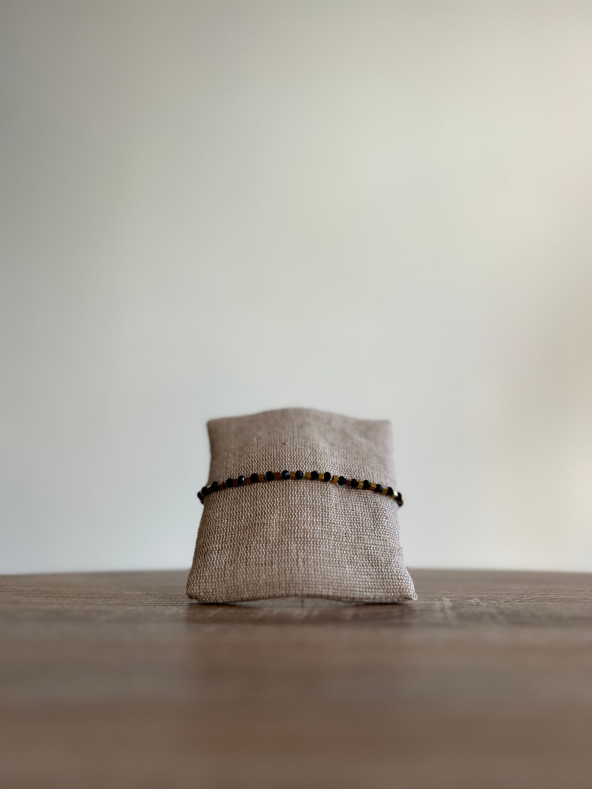 Bracciale Minimal Nero e Oro