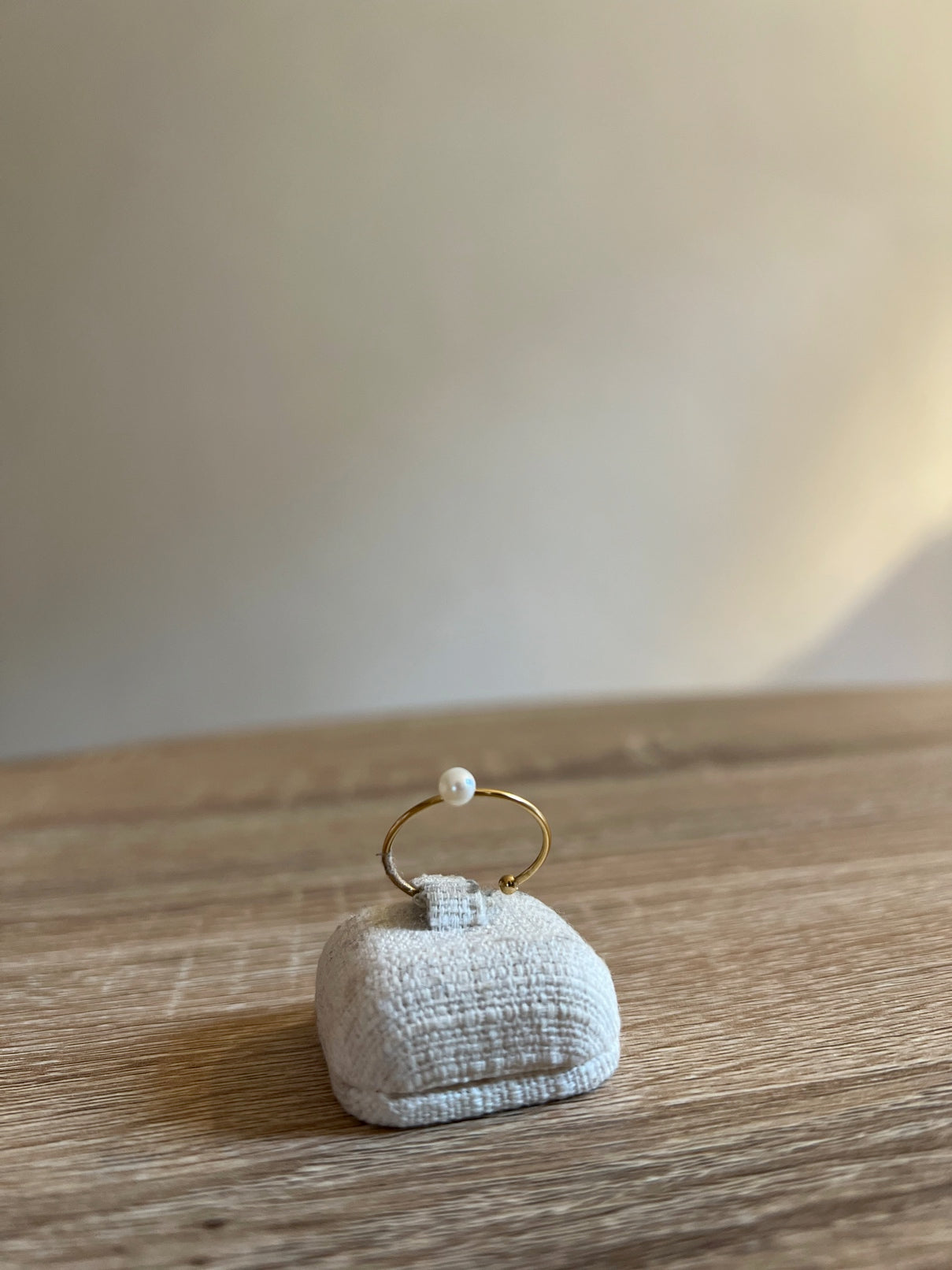 Anello con Perla Singola Aperto