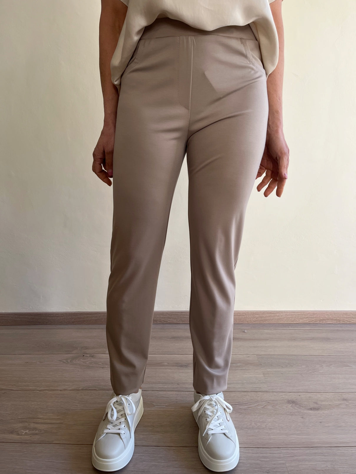 Pantaloni sigaretta art. 17280 CARLA FERRONI