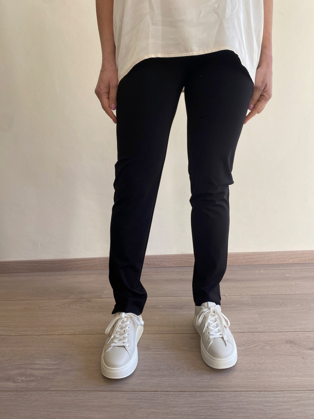 Pantaloni sigaretta art. 17280 CARLA FERRONI