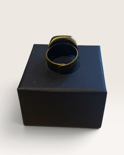 Anello con iniziale UNIQUE