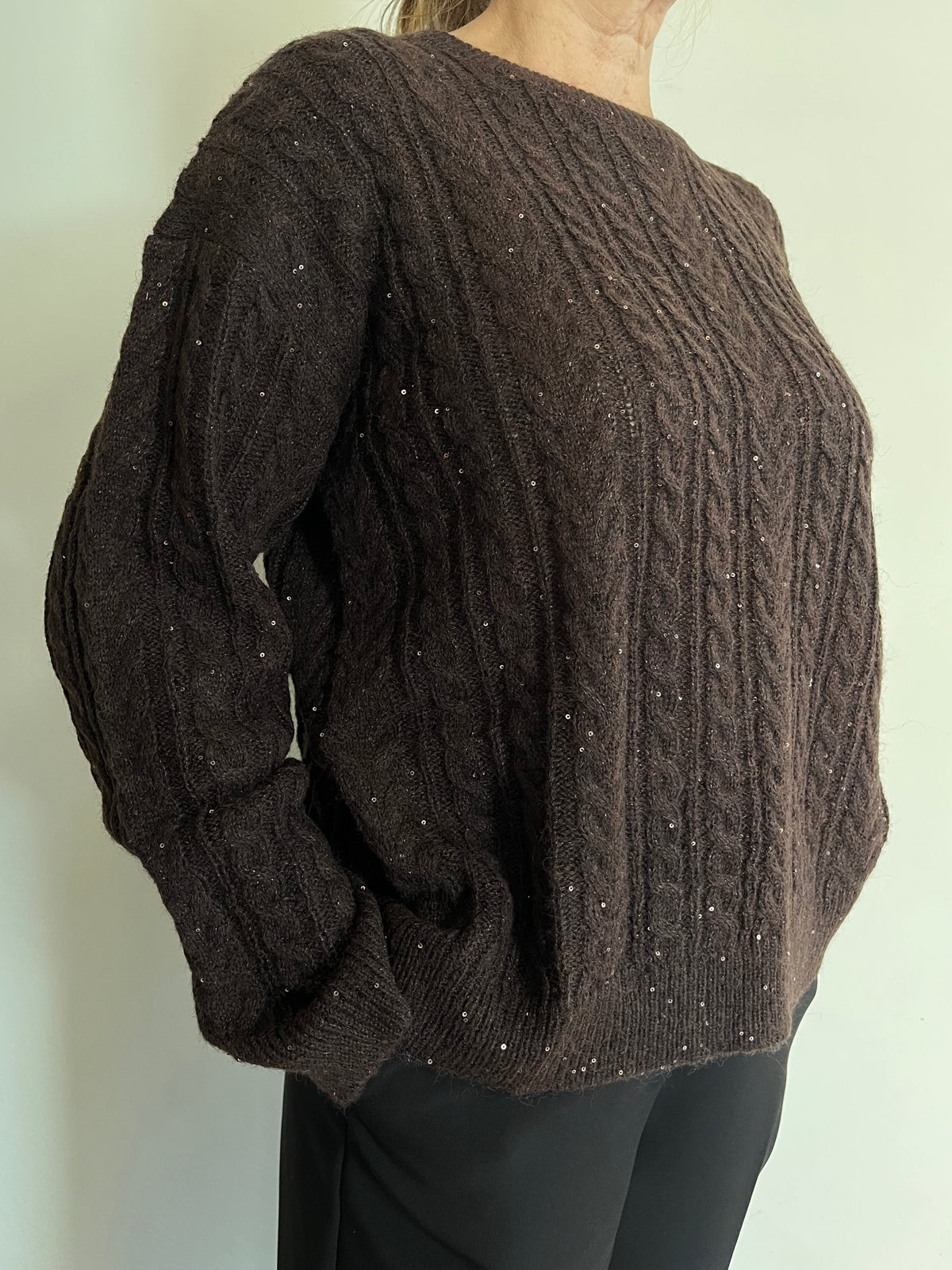 Maglia girocollo con trecce e pailettes art. D66021 SHEIS