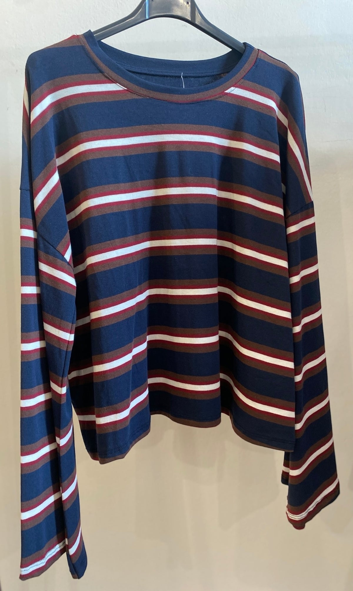 T-shirt manica lunga a righe con manica imbuto art.83725/BM310 CHEAP & CHIC