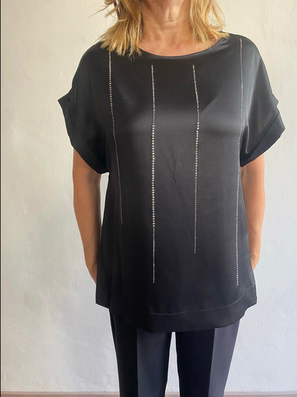 Blusa effetto raso con applicazione di cristalli art. L7YBGTRIPOLI Lola by Sandro Ferrone