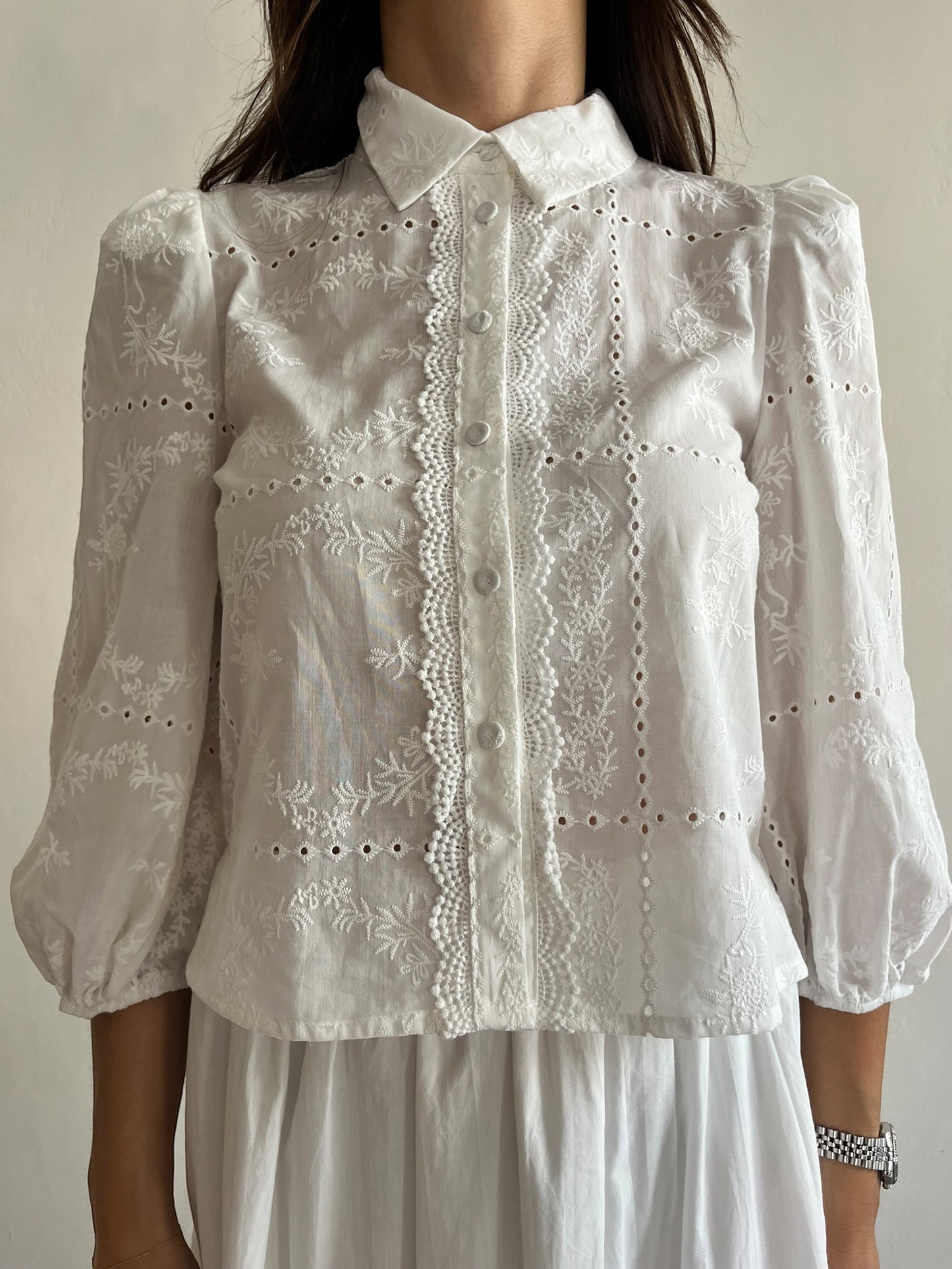 Camicia ricamata art. S26CC52 Tensione In
