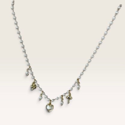 Collana con perline colorate, charms e mappetti Cloel