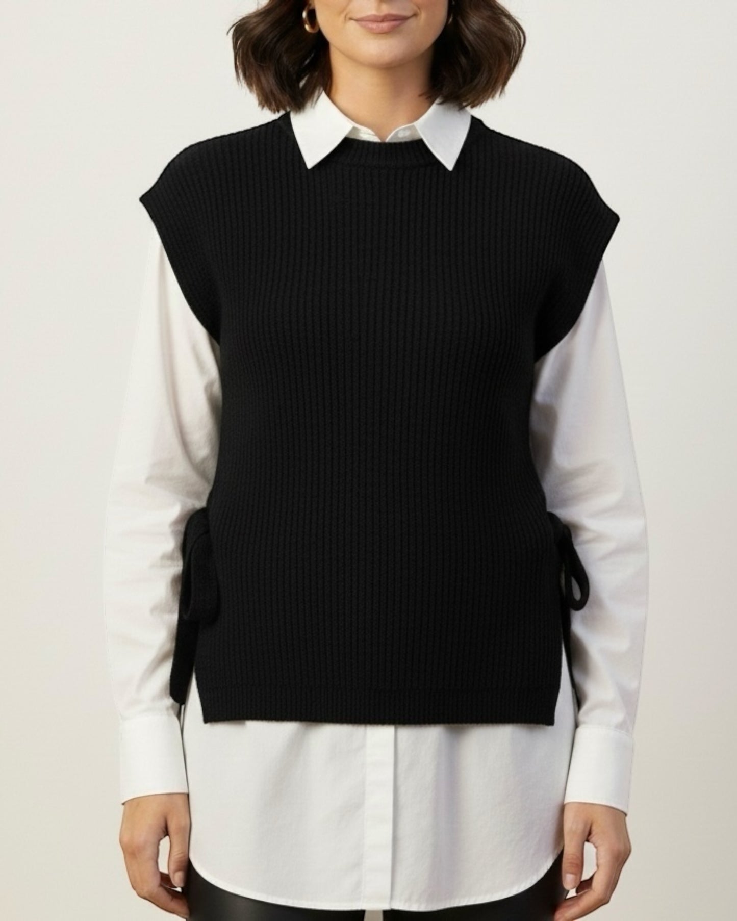 Gilet aperto con lacci art. W5HMT18A400 TENSIONE IN