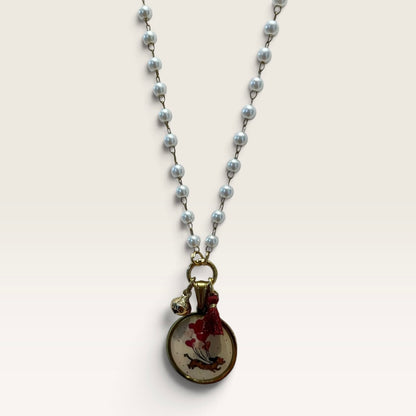 Collana con perle e medaglietta Cloel