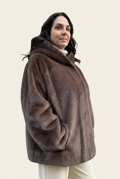 Ecopelliccia over con cappuccio Art. 25W.NL.059.01 SATINETTE