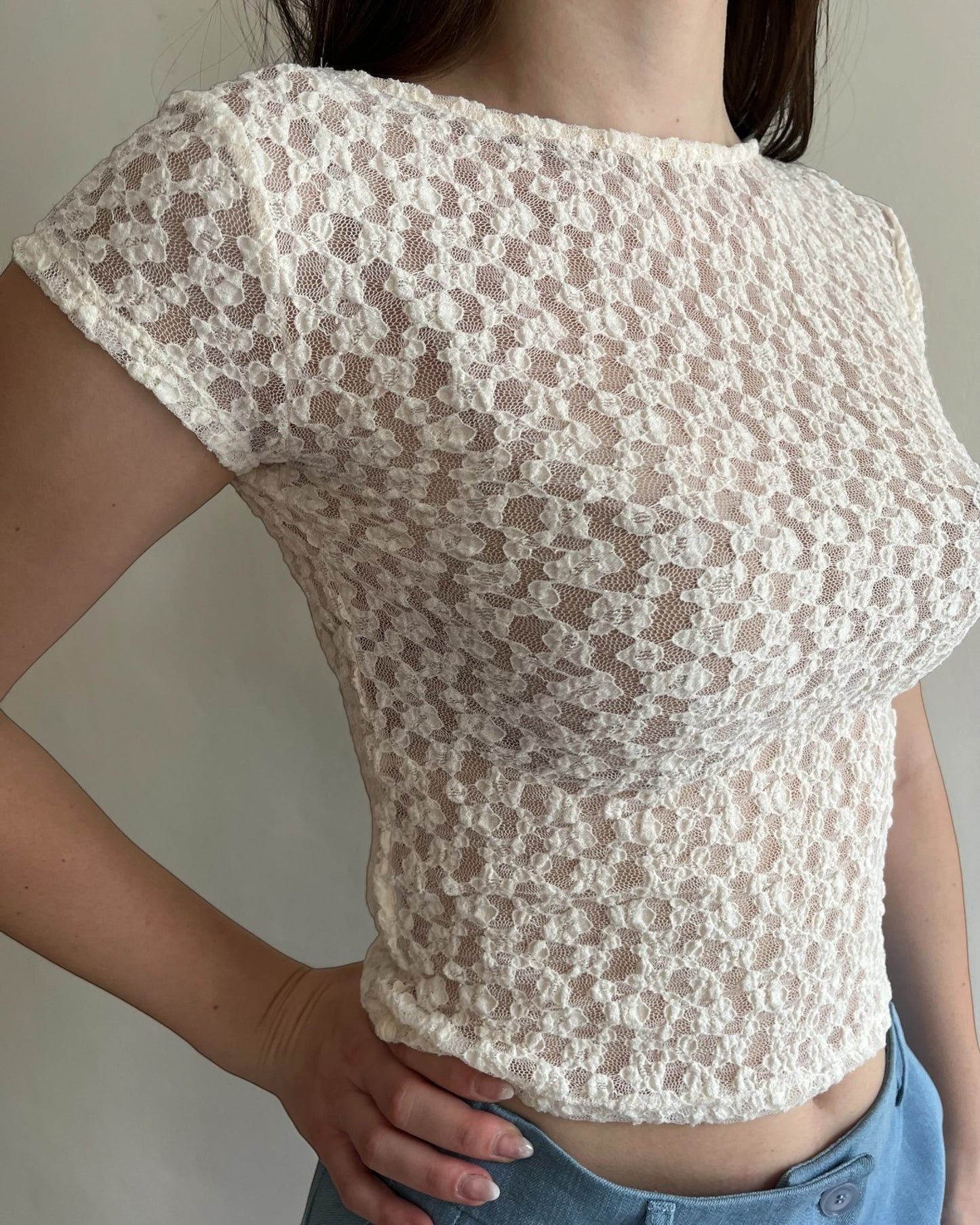 T-shirt pizzo con scollo dietro art. T0TNDXI000 PLEASE