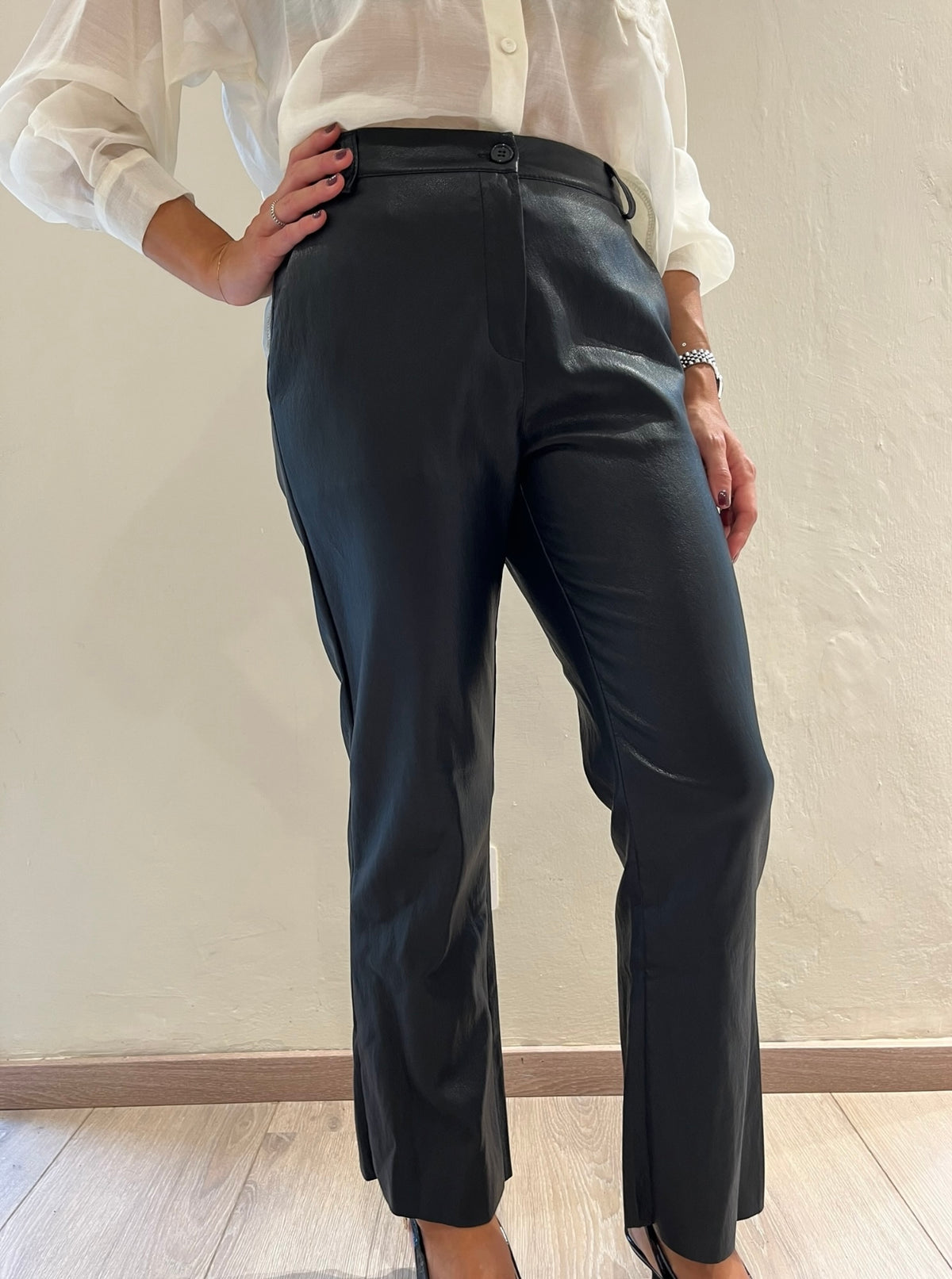 Pantalone gamba dritta in ecopelle art. 222128AICAMP TENSIONE IN