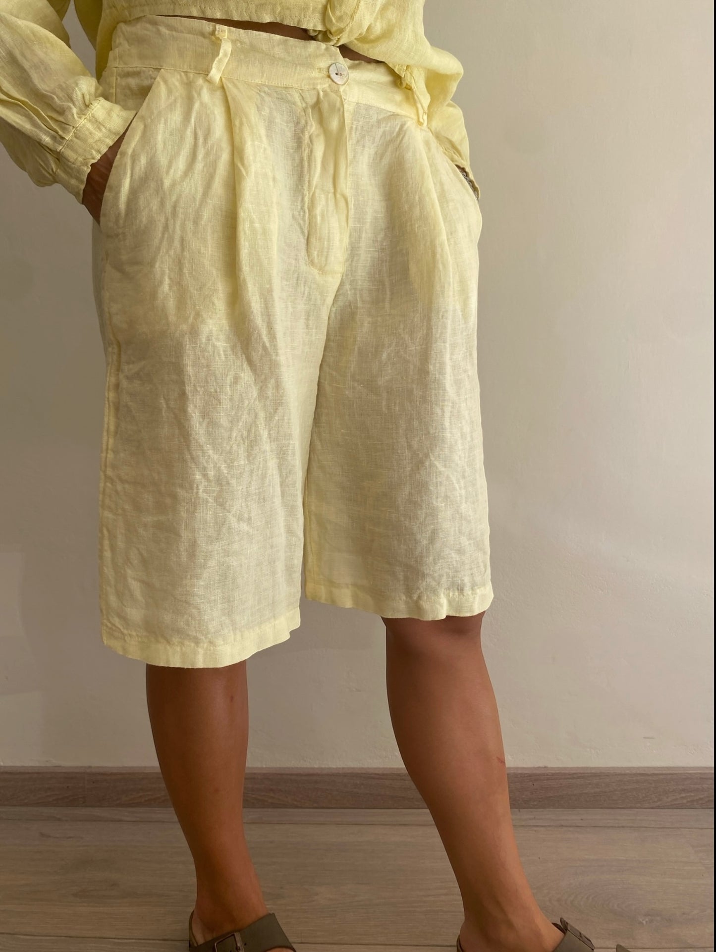 Bermuda con pence art.8482 100% Lino CHEAP&CHIC