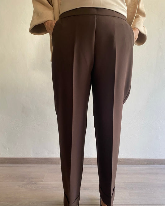 Pantalone gamba dritta con risvolto art. L18YBGAMMATURO Lola by Sandro Ferrone