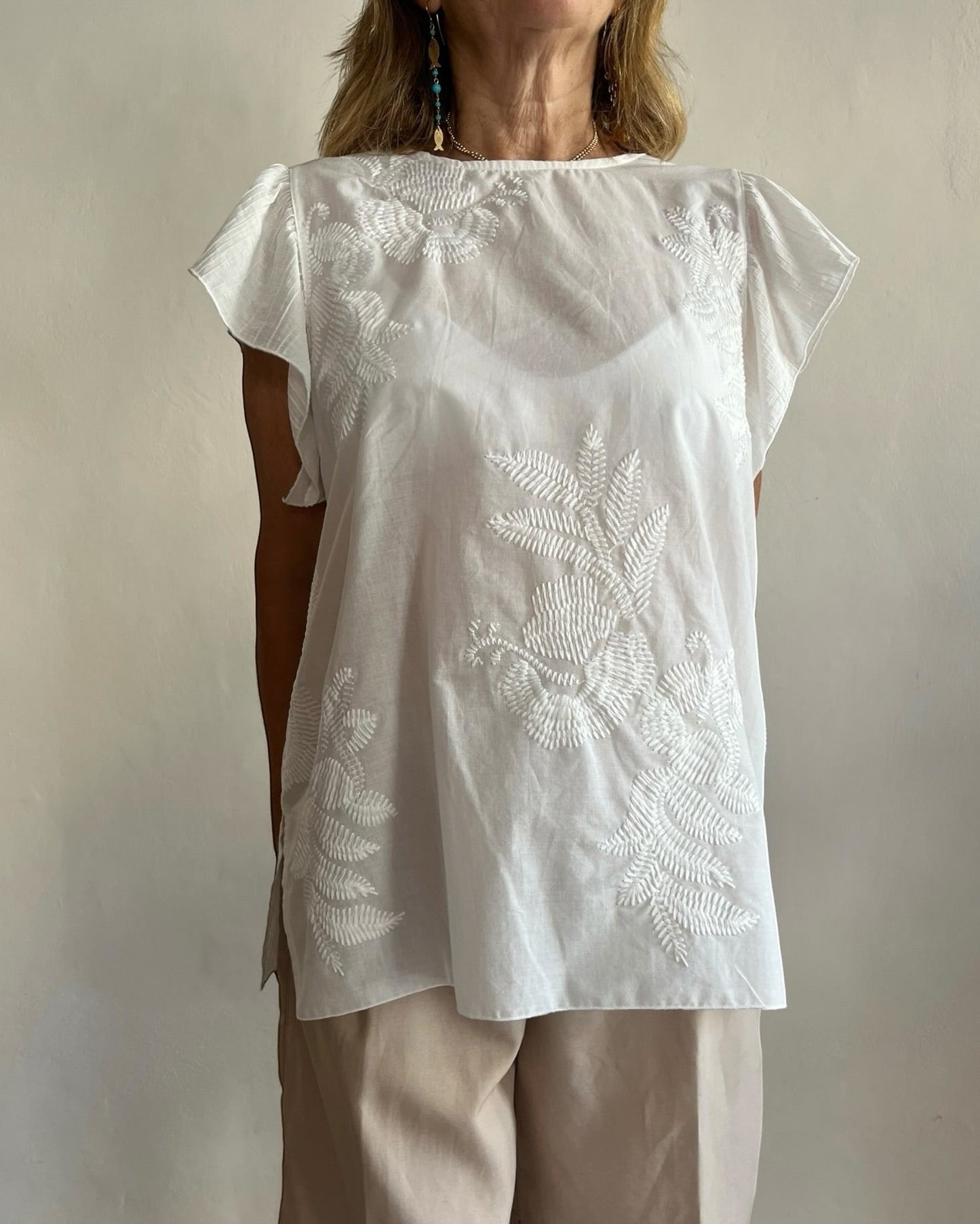 Blusa manica corta con ricami art. A932 PUNTO I.C