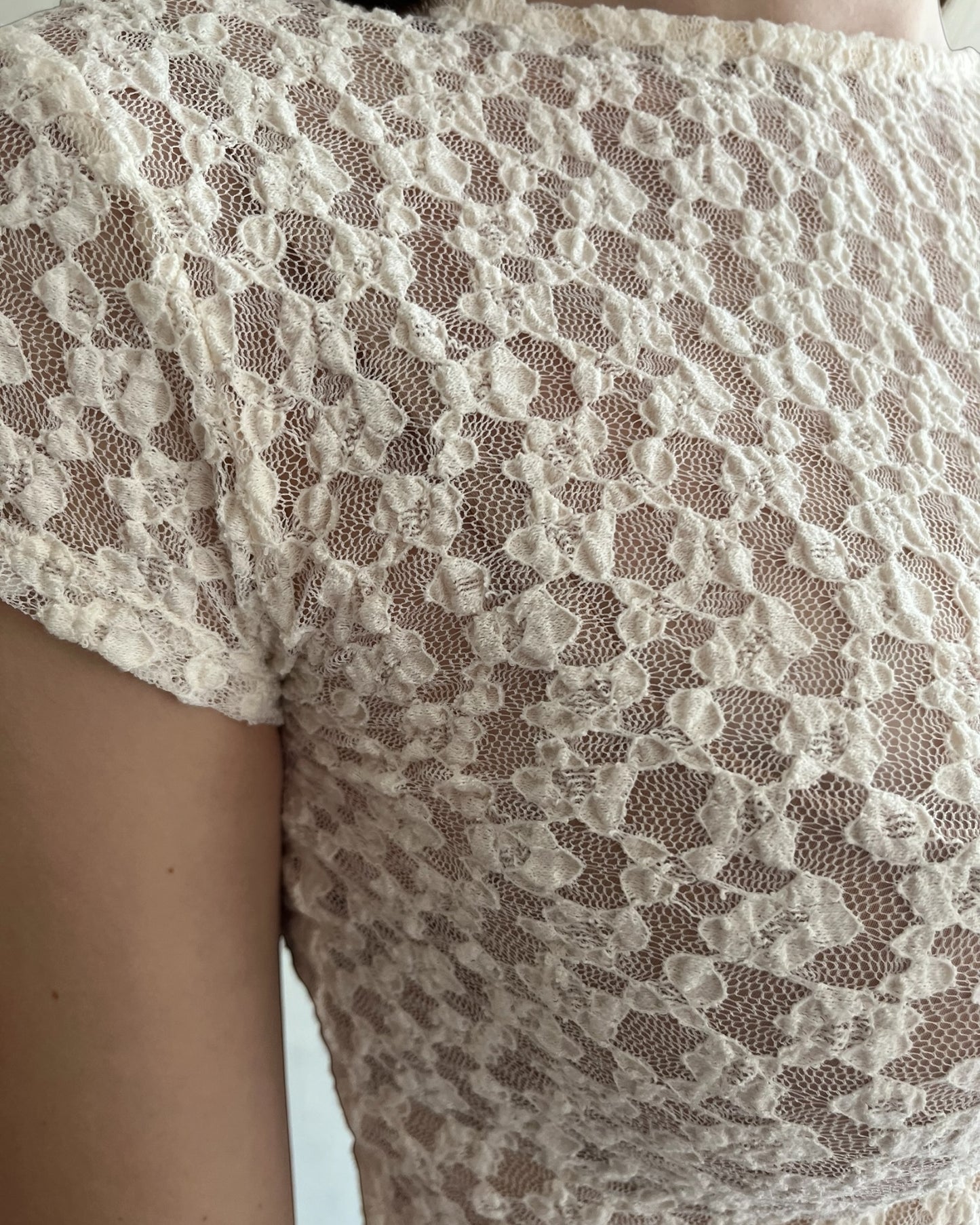 T-shirt pizzo con scollo dietro art. T0TNDXI000 PLEASE