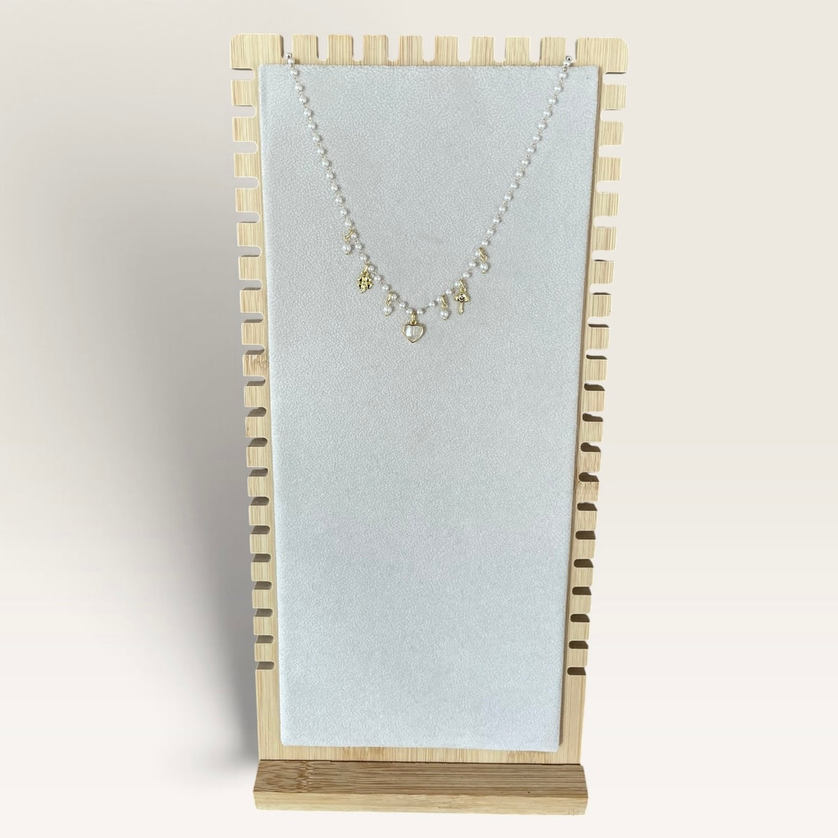 Collana con perline colorate, charms e mappetti Cloel