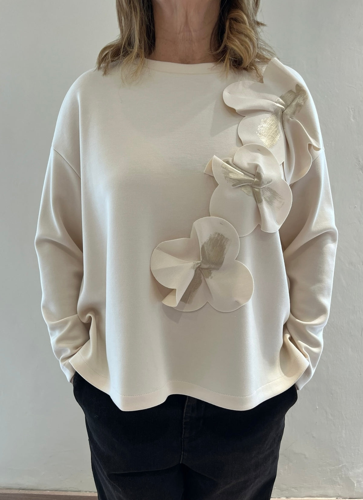 Felpa con fiori Art.A5Y0142 L’ARCHIVIO