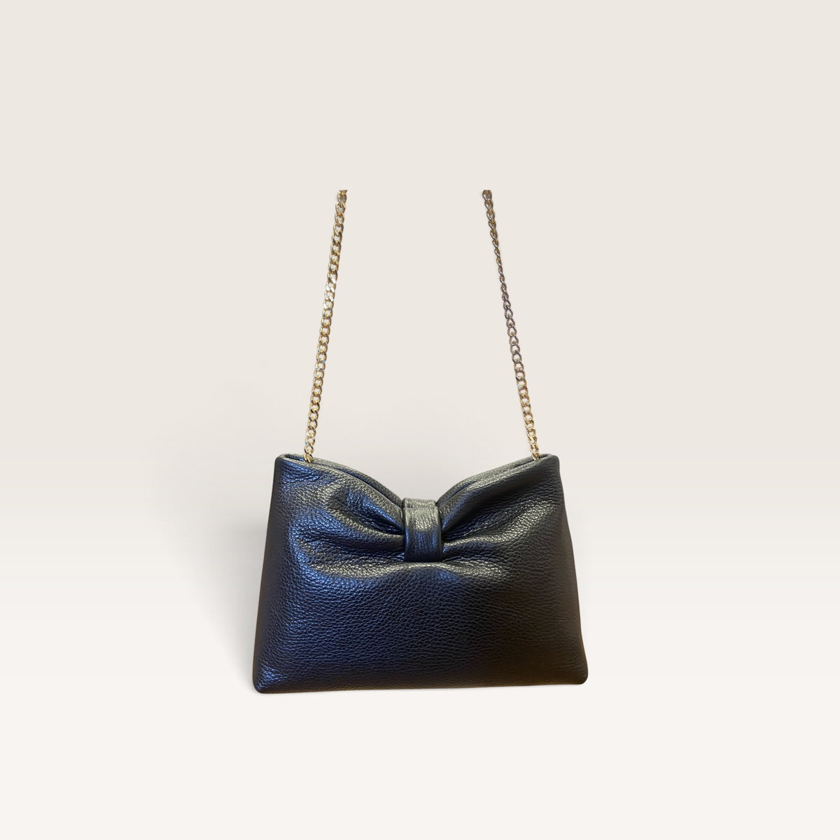 Borsa con tracolla in pelle martellata