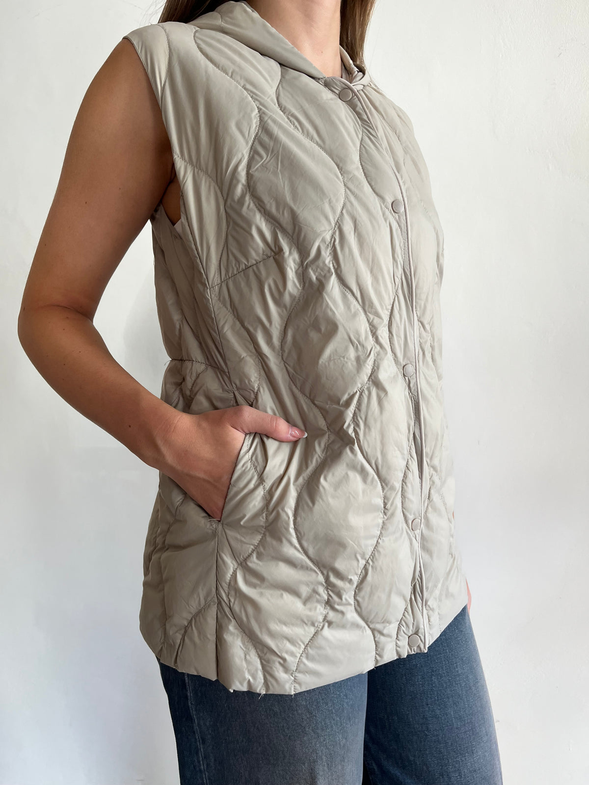 Gilet imbottito con cappuccio Ultra Light Down art. TAC0043 VICOLO
