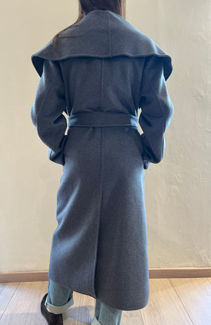 Cappotto con collo ampio e cinta art.TAC0008 VICOLO
