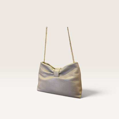 Borsa con tracolla in pelle martellata