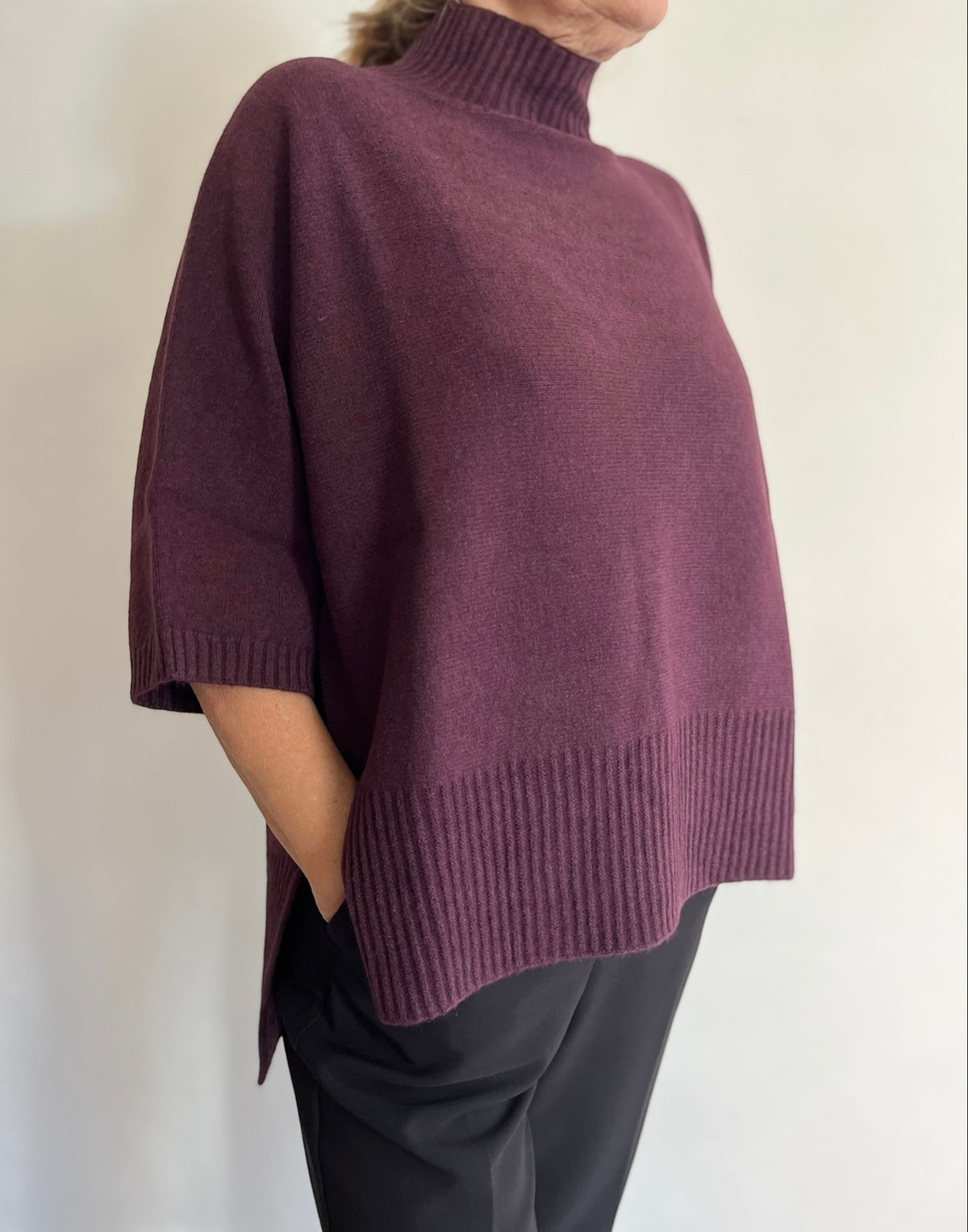 Maglia manica 3/4 con collo a vulcano art.570625 CHEAP &CHIC