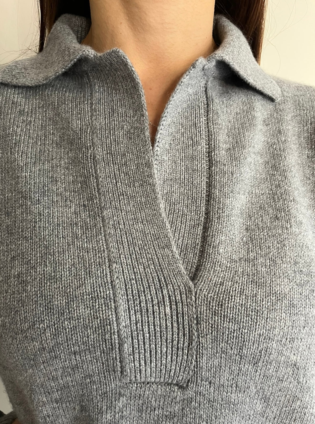 Maglia oversize scollo a V con colletto art.7AC7021 VICOLO