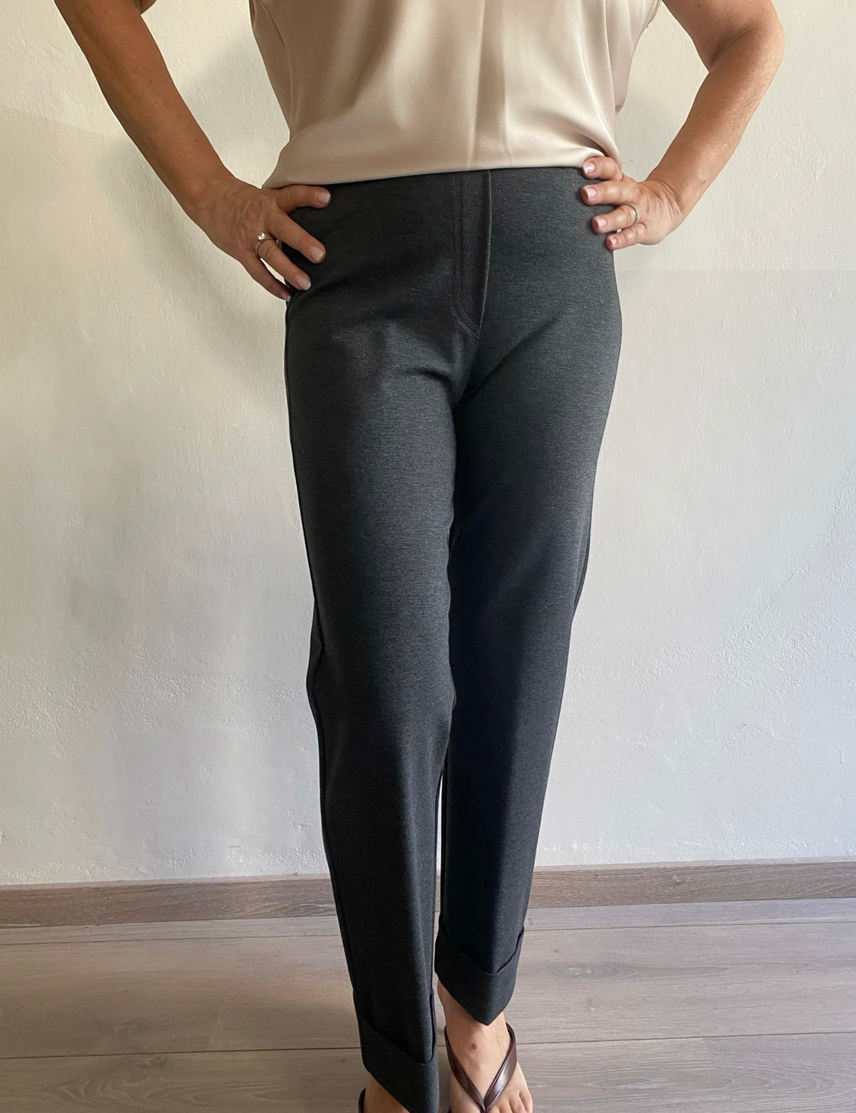 Pantalone elasticizzato art. L12YBGCASERTA Lola by Sandro Ferrone