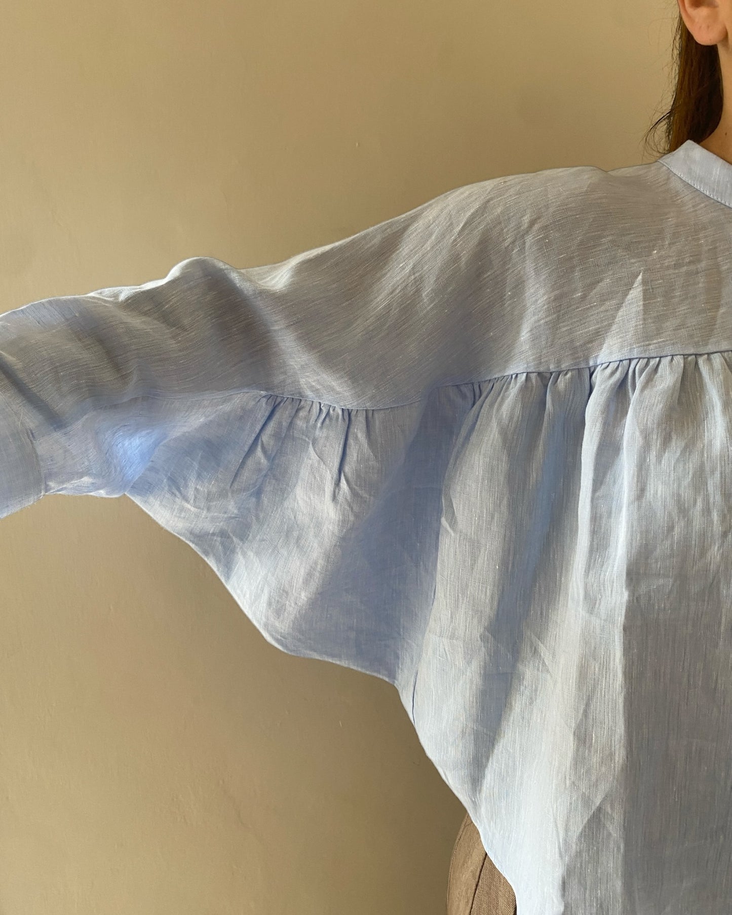 Camicia cropped con arriccio art. REGINA CENTOLINO