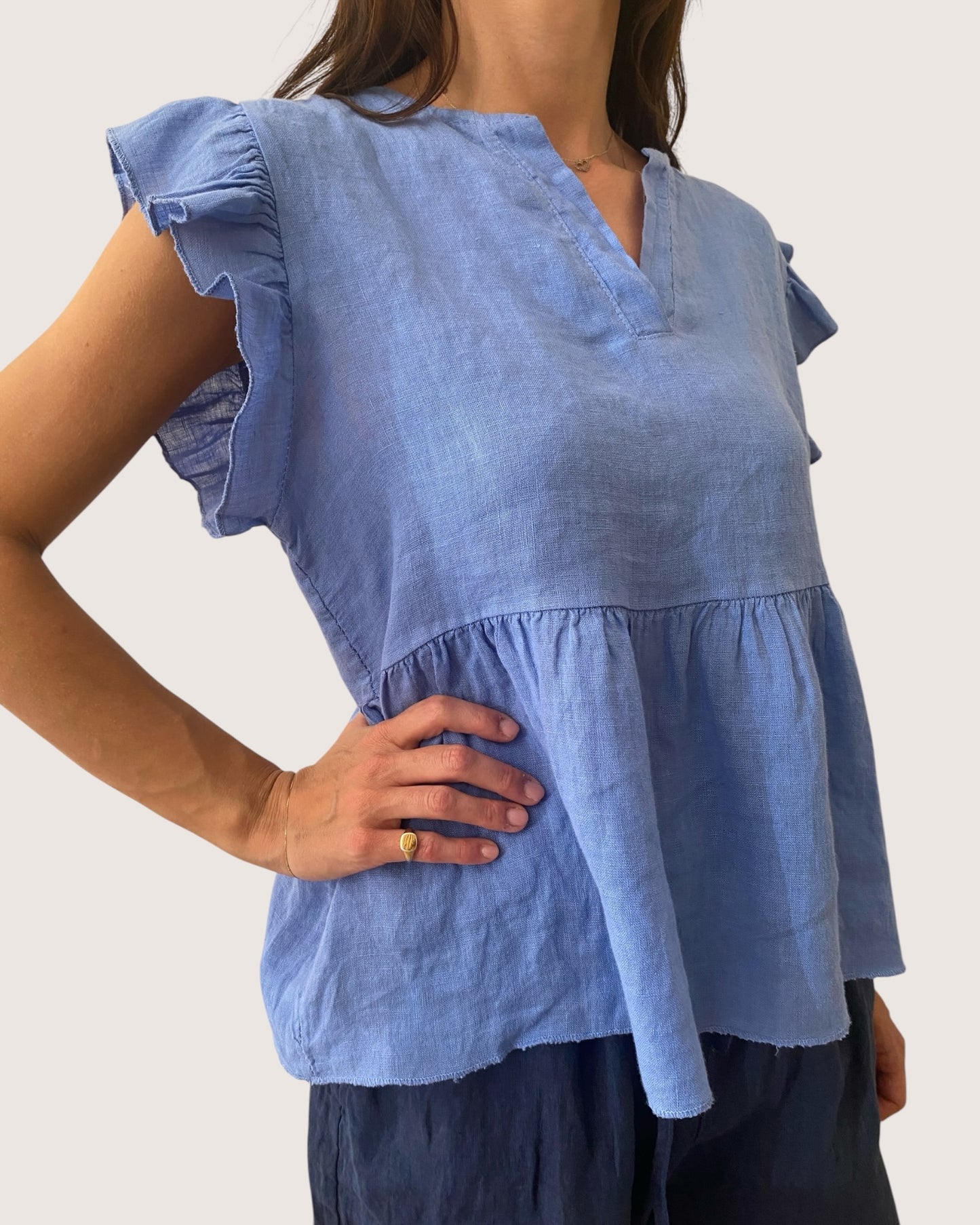 Blusa con volant art.8808 100% Lino CHEAP&CHIC