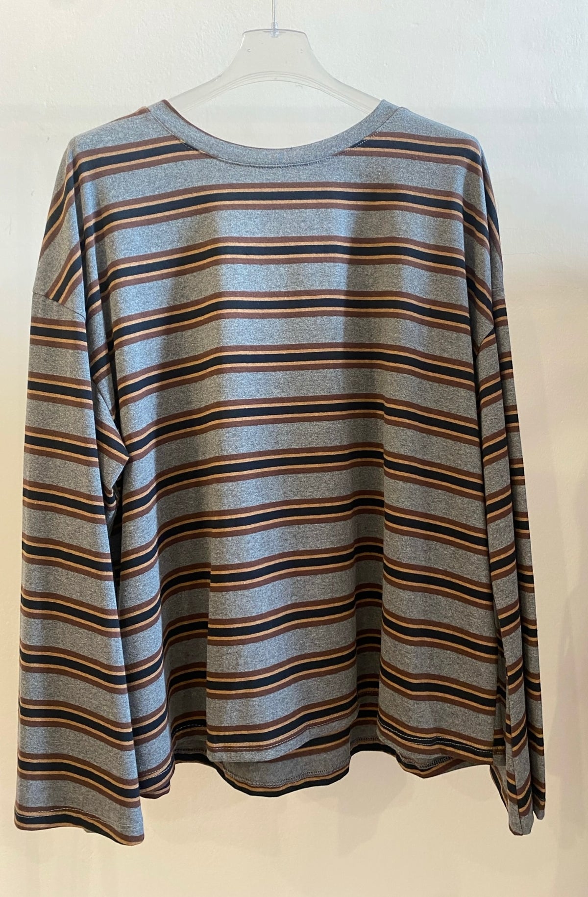 T-shirt manica lunga a righe con manica imbuto art.83725/BM310 CHEAP & CHIC
