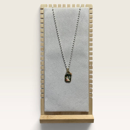 Collana con perle e medaglietta Cloel