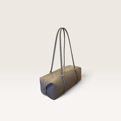 Bauletto in pelle martellata
