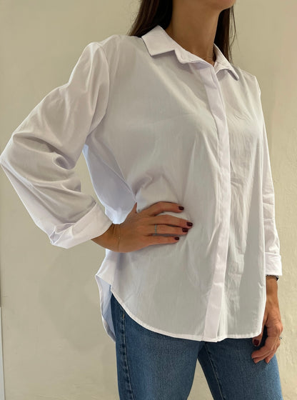 Camicia con orlo asimmetrico Art. 26103 CHEAP&CHIC