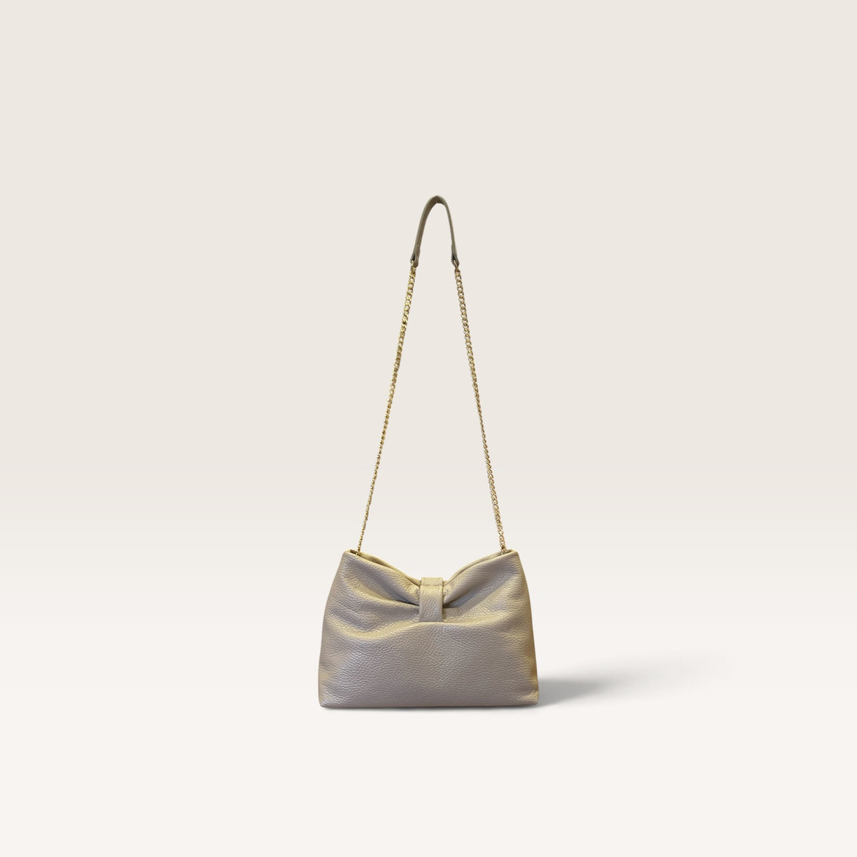 Borsa con tracolla in pelle martellata