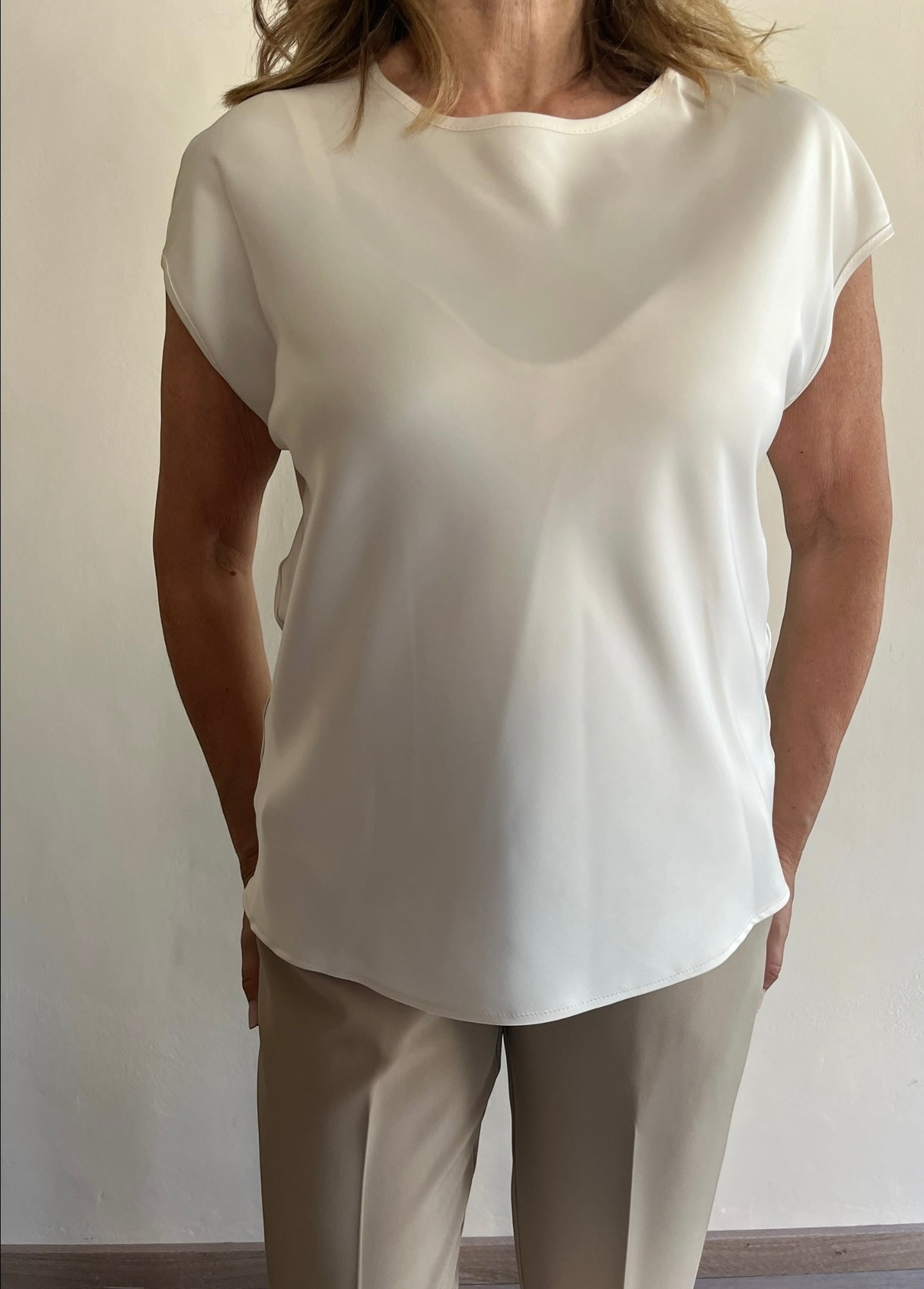 Blusa a manica corta effetto raso art. S22YBGLEA Sandro Ferrone