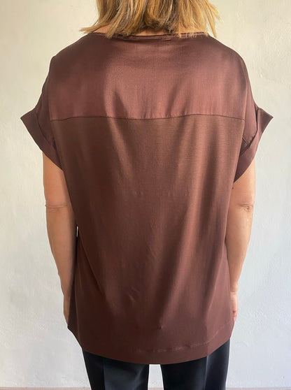 Blusa effetto raso con applicazione di cristalli art. L7YBGTRIPOLI Lola by Sandro Ferrone