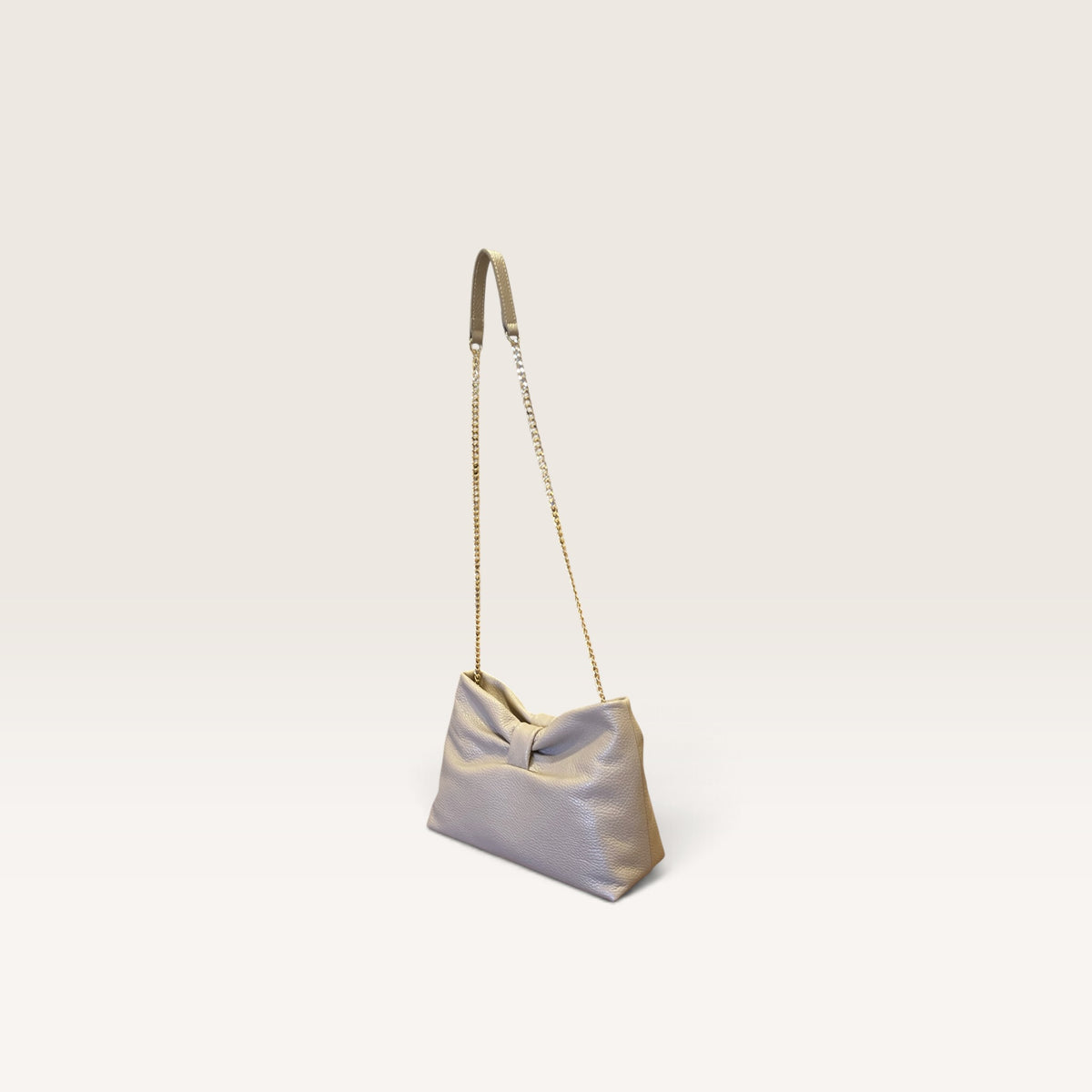 Borsa con tracolla in pelle martellata