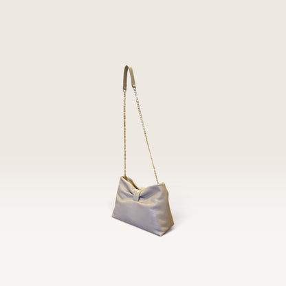 Borsa con tracolla in pelle martellata