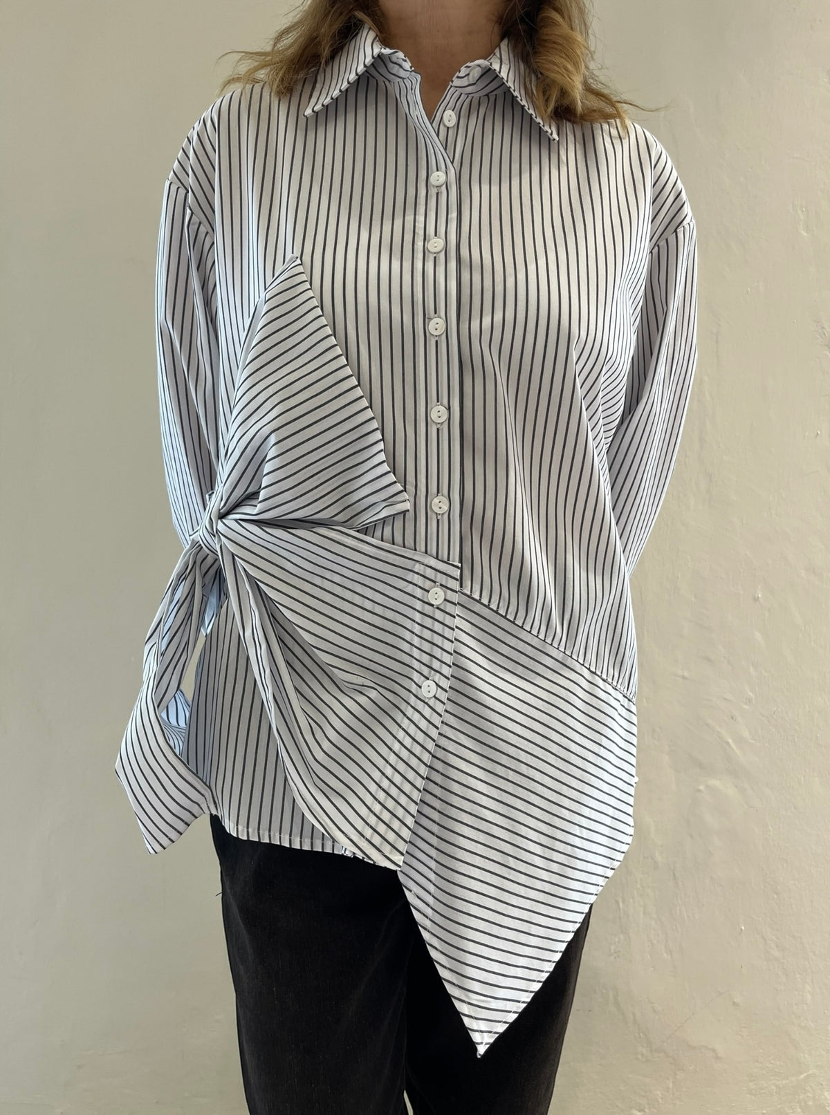 Camicia con maxi fiocco art. P6RX0218 L’archivio