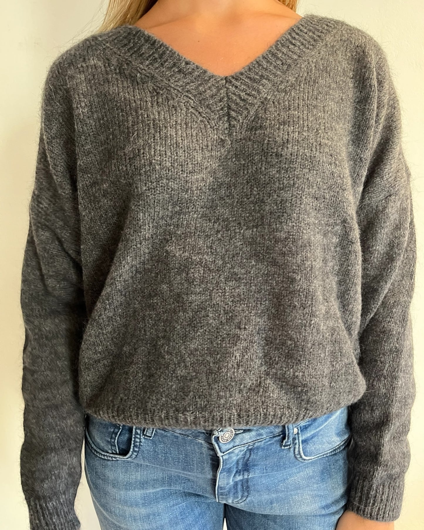 Maglia basica scollo V art. 55162F VICOLO