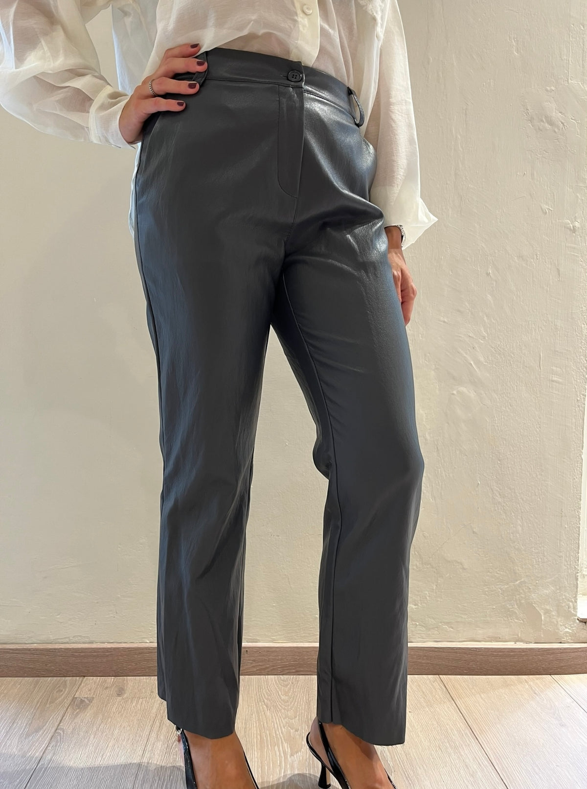 Pantalone gamba dritta in ecopelle art. 222128AICAMP TENSIONE IN