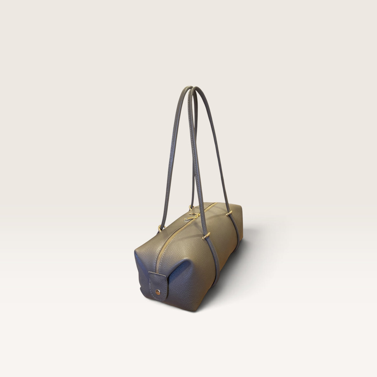 Bauletto in pelle martellata